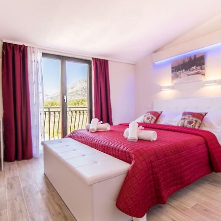 פרומאינה Apartments Family Roso מראה חיצוני תמונה