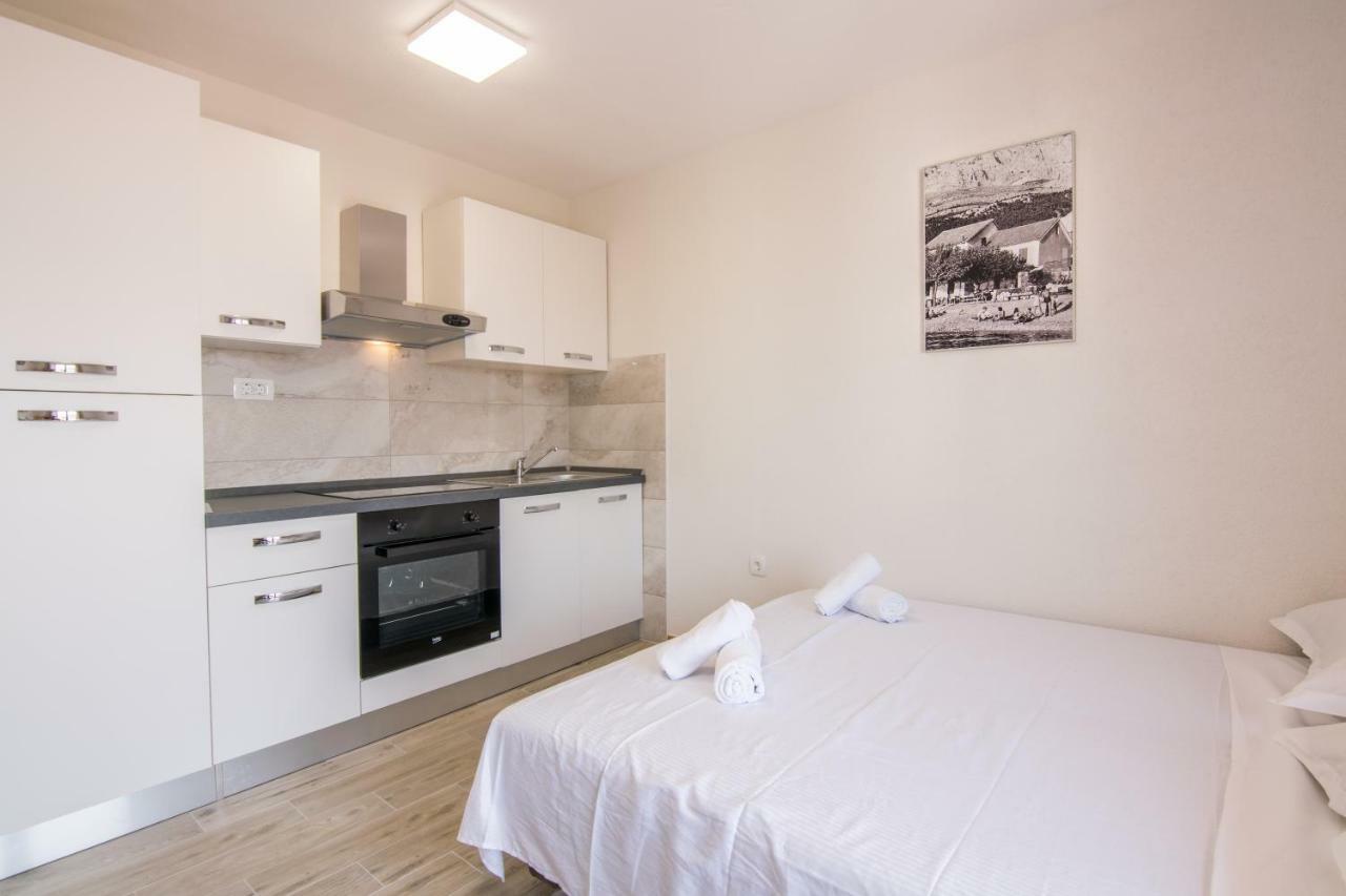 פרומאינה Apartments Family Roso מראה חיצוני תמונה