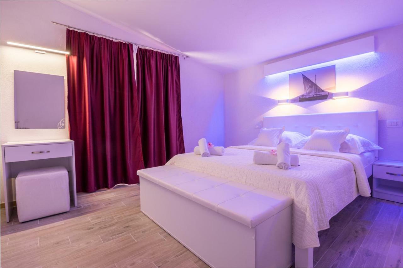 פרומאינה Apartments Family Roso מראה חיצוני תמונה